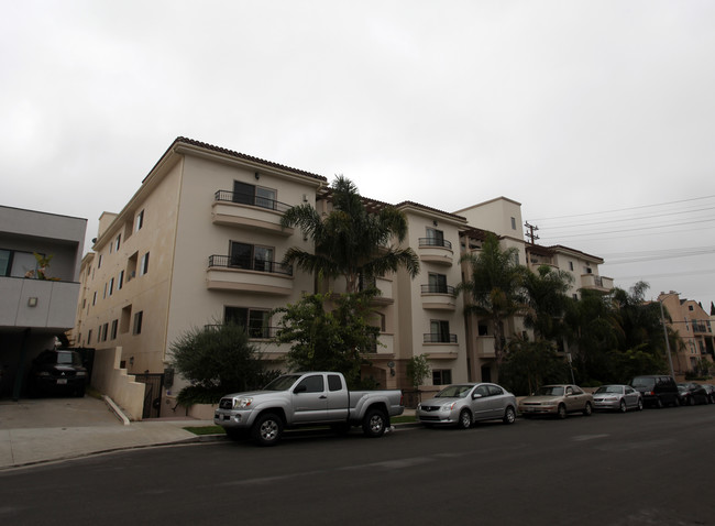 11848-11860 Kiowa Ave in Los Angeles, CA - Foto de edificio - Building Photo