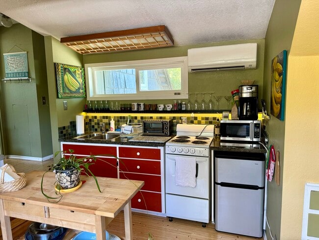 1370 Garfield Aly, Unit Furnished studio apt. in Eugene, OR - Foto de edificio - Building Photo