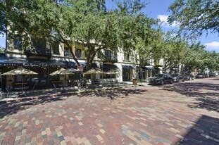 Hannibal Square in Winter Park, FL - Building Photo
