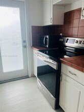 7725 Carlyle Ave in Miami Beach, FL - Building Photo - Building Photo