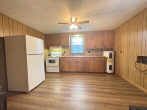 103 Fulton St in Martin, TN - Foto de edificio - Building Photo