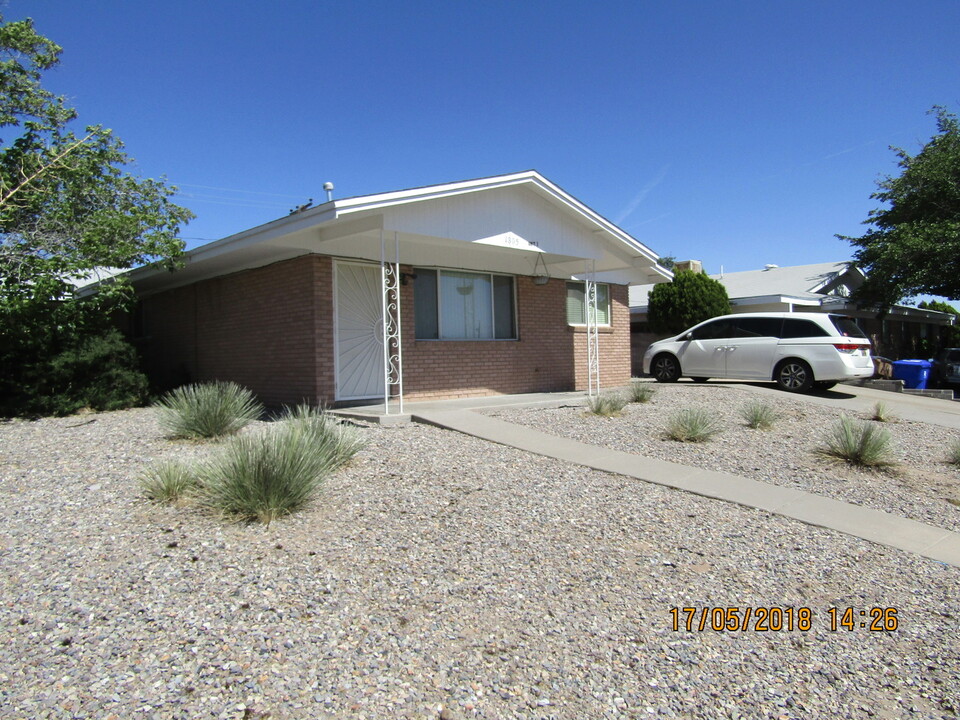 1805 Payne St in Las Cruces, NM - Foto de edificio