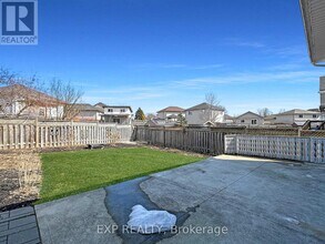 86 Loggers Grove in London, ON - Building Photo - Building Photo