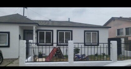 4435 Boston Ave in San Diego, CA - Building Photo - Building Photo