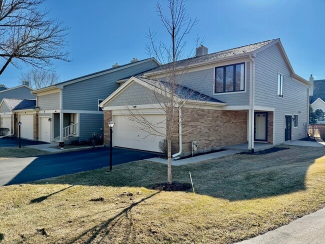 property at 909 Suffolk Ct