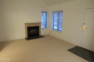 10 Residence Inn Dr in Latham, NY - Building Photo - Building Photo