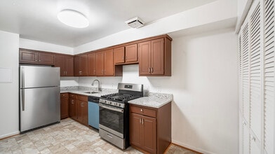 2301 Olson St in Hillcrest Heights, MD - Building Photo - Building Photo