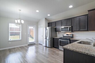 125 Frederick Dr in Georgetown, TX - Building Photo - Building Photo