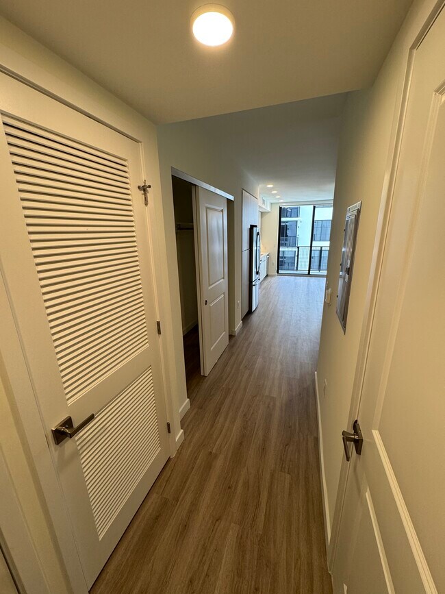 89 NW 32nd St, Unit S3 in Miami, FL - Building Photo - Building Photo
