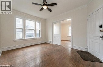 17 Hilda Pl in Kitchener, ON - Building Photo - Building Photo