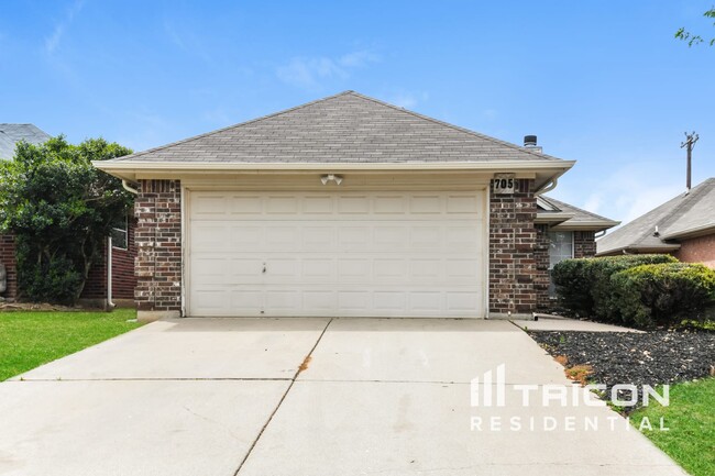 705 Stribling Cir