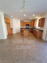 8998 W Plum Rd in Peoria, AZ - Building Photo - Building Photo