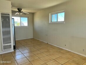 4201 Edgar Park Ave in El Paso, TX - Building Photo - Building Photo