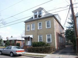 546 E Blancke St Apartments