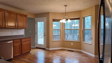 3618 Legend Oaks Dr in Amelia, OH - Building Photo - Building Photo