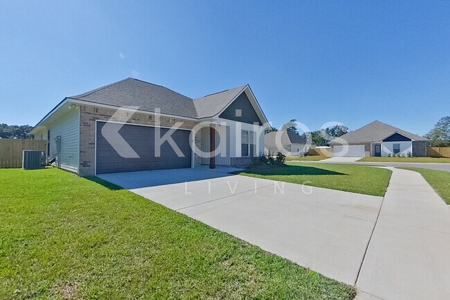 100 Hendrix Rd in Carencro, LA - Building Photo - Building Photo