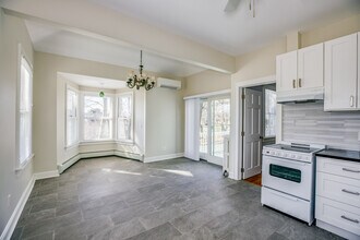 1215 Main St in Greenport, NY - Building Photo - Building Photo