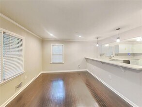 2722 Hayden Dr in Atlanta, GA - Building Photo - Building Photo