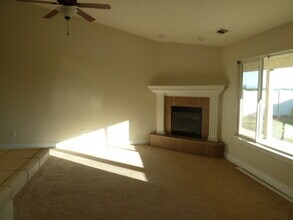 4180 Pembroke Ln in Shasta Lake, CA - Building Photo - Building Photo