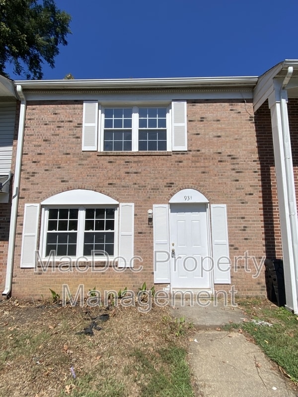 property at 931 Bellows Ave