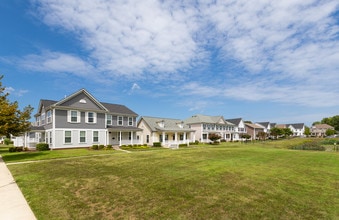 Lovell Cove in Patuxent River, MD - Building Photo - Building Photo