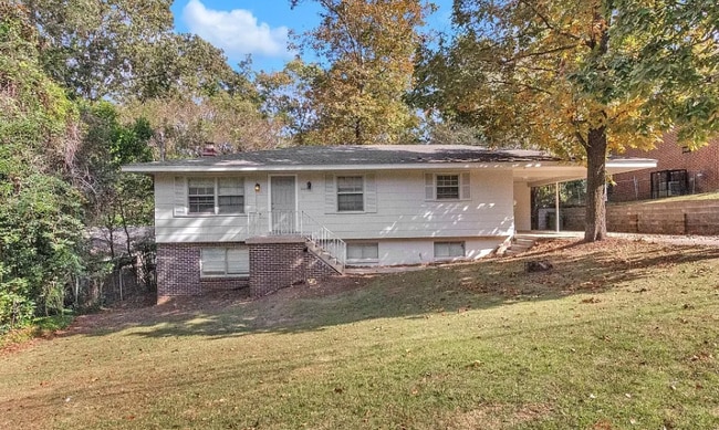 property at 3667 Willow Ln Dr