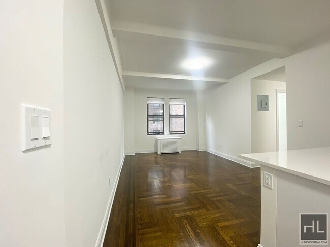 WEST 68 STREET, Unit 9G