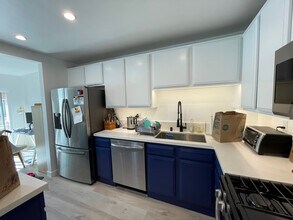 740 N Orlando in West Hollywood, CA - Foto de edificio - Building Photo