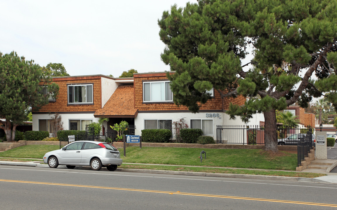 Chartwood Apartments in Carlsbad, CA - Building Photo