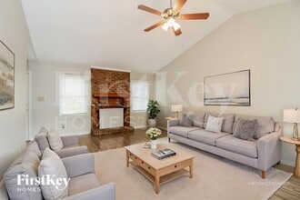 324 Century Blvd, Unit Cavanaugh - 316 in Kernersville, NC - Building Photo - Building Photo