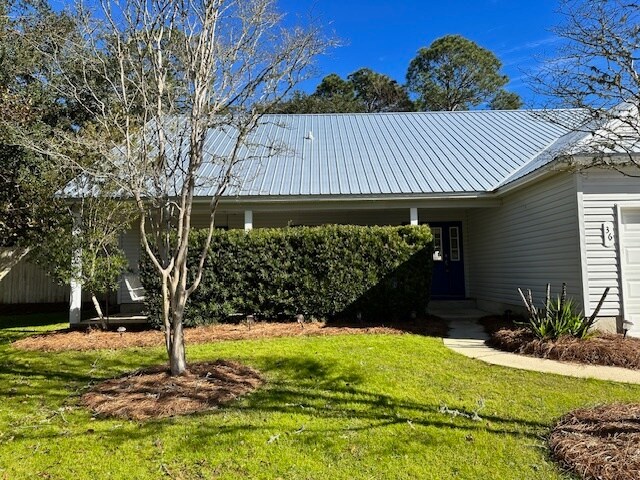 36 Creek Ct