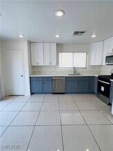 7452 Wine Creek St in Las Vegas, NV - Building Photo - Building Photo