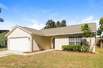 7964 Putnam Cir in New Port Richey, FL - Foto de edificio - Building Photo
