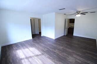 4628 NW 40th Terrace in Gainesville, FL - Building Photo - Building Photo