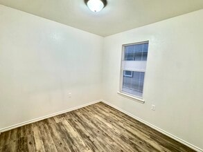 Elliston Commons in Lubbock, TX - Foto de edificio - Building Photo