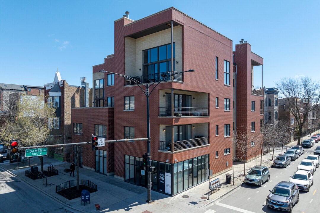 1955-1959 W Division St in Chicago, IL - Building Photo