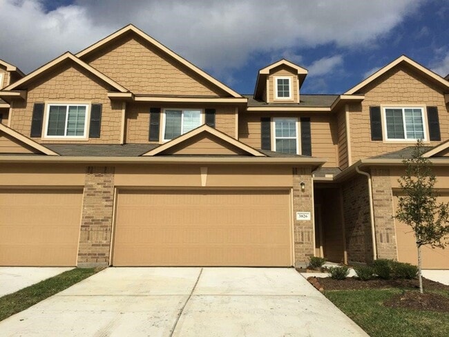 property at 3826 Lexington Grove Ct