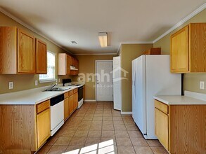 205 N Fuquay Springs Ave in Fuquay Varina, NC - Building Photo - Building Photo