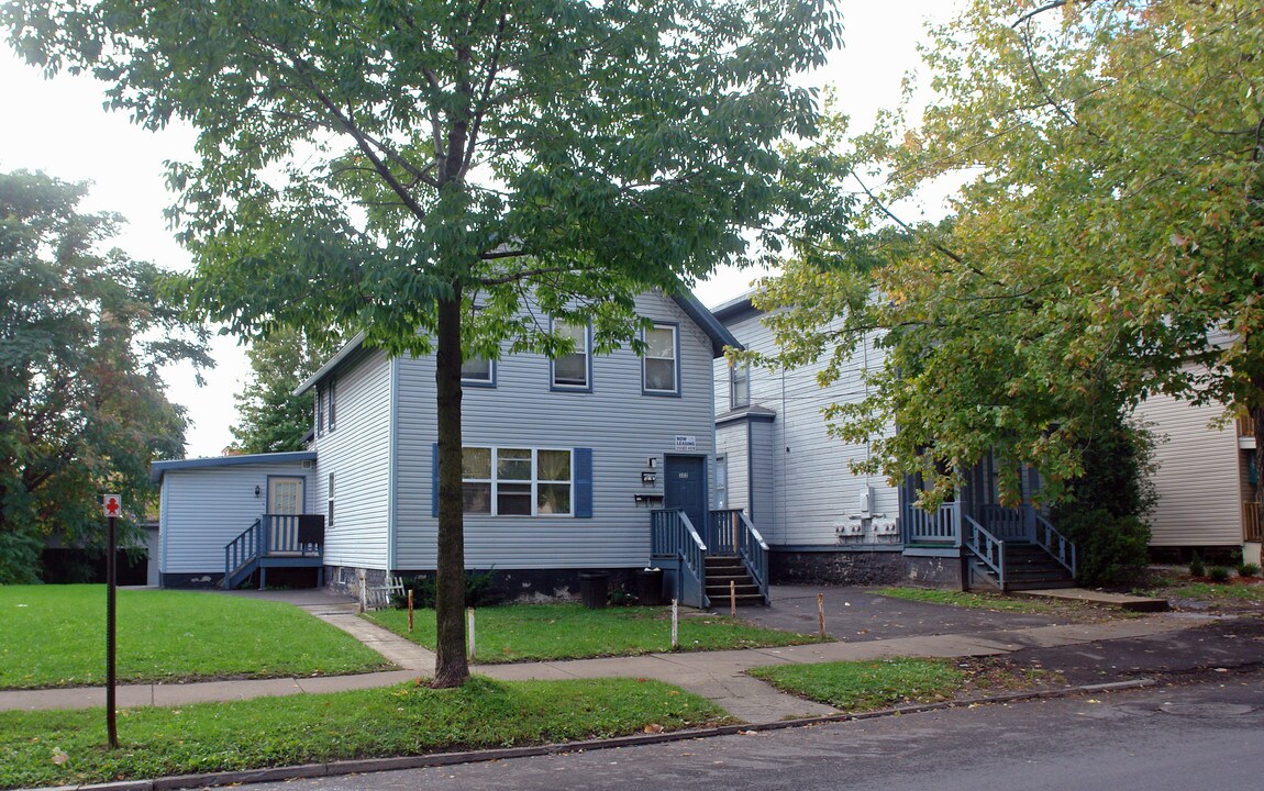320-322 Hawley Ave in Syracuse, NY - Building Photo