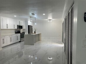 14912 SW 104th St in Miami, FL - Building Photo - Building Photo