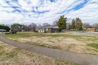11719 S Williamsburg Dr, Unit 4 in Farragut, TN - Building Photo - Building Photo