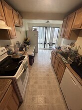 13128 Wonderland Way in Germantown, MD - Building Photo - Building Photo