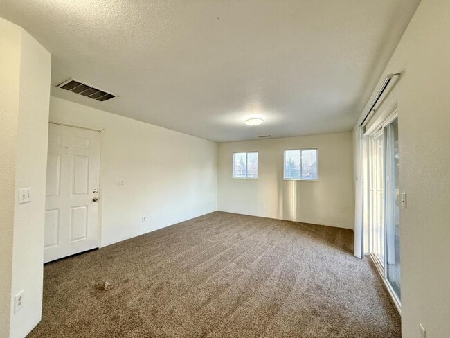 34 Lewis Ave in Medford, OR - Building Photo - Building Photo