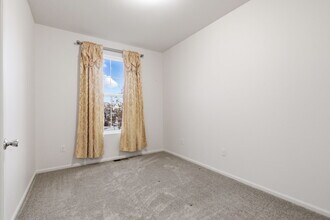 5744 N Jebel Wy in Aurora, CO - Building Photo - Building Photo
