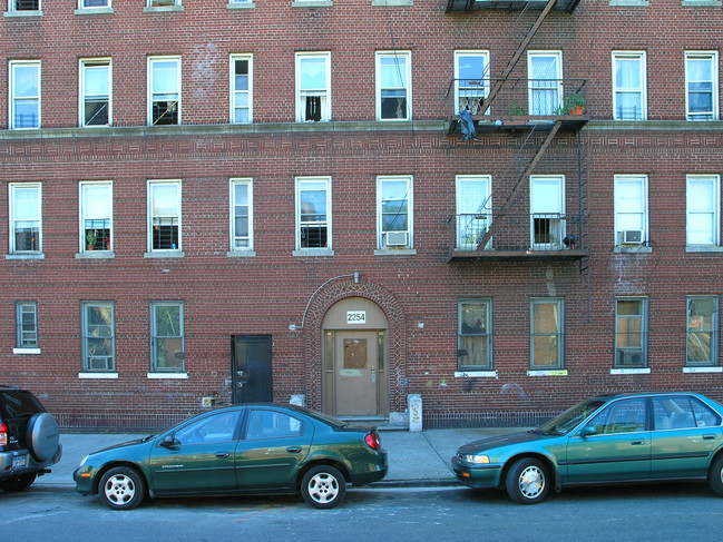 2254 Crotona Ave in Bronx, NY - Building Photo - Building Photo