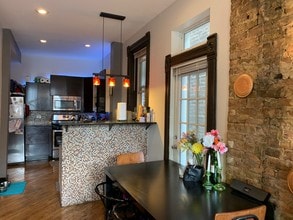 2028 W Coulter St in Chicago, IL - Building Photo - Building Photo