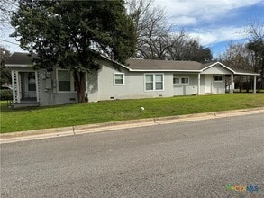 397 W Edgewater Terrace in New Braunfels, TX - Building Photo - Building Photo