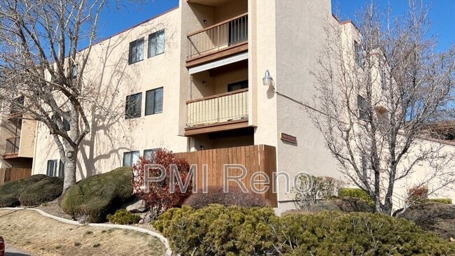 2700 Plumas St in Reno, NV - Building Photo - Building Photo