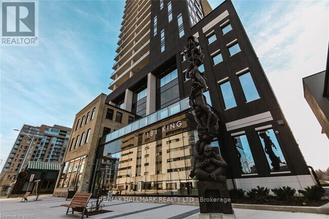 181 King St S in Waterloo, ON - Building Photo - Building Photo