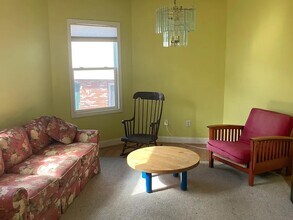 27R Albion St, Unit 2 in Somerville, MA - Building Photo - Building Photo